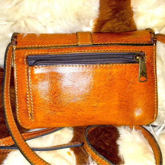 Patricia Nash EUC leather tooled crossbody bag - Picture 6 of 10